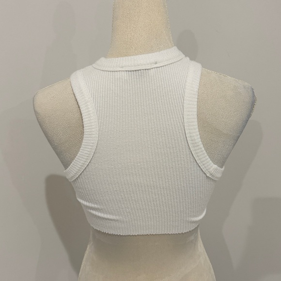 Chic White Ribbed Crop top - Picture 2 of 3